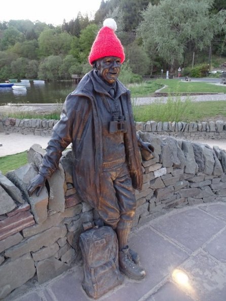 Tom Weir Statue