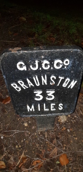 33 miles to Braunston