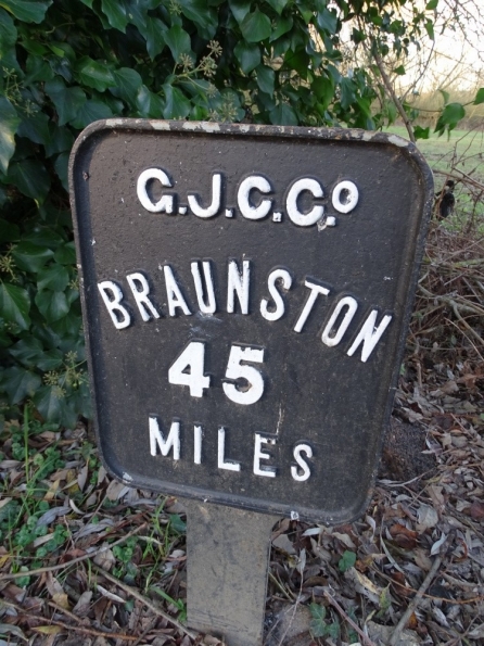 45 miles to Braunston