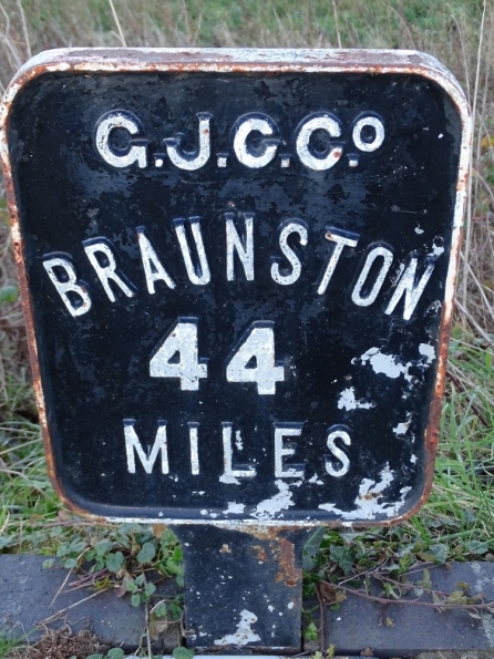 44 miles to Braunston