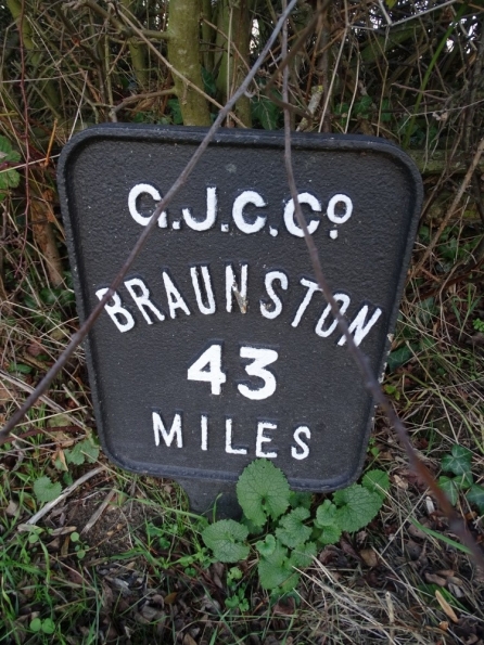 43 miles to Braunston