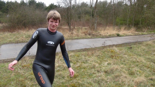 Wetsuit cycling