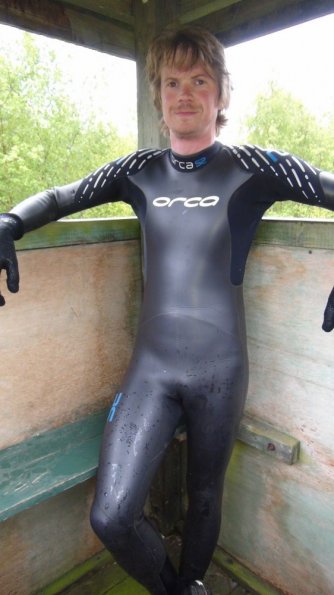 Wetsuit cycling