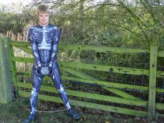 Crysis Morphsuit prisoner