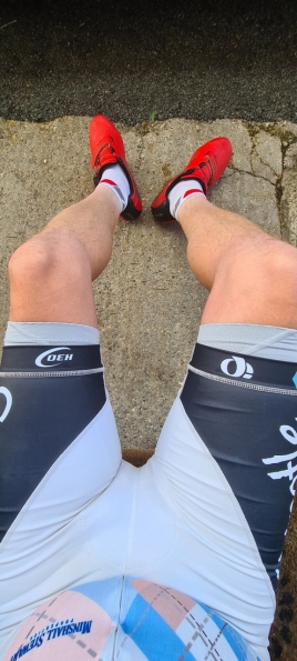 Pearl Izumi Team Garmin-Chipotle team kit