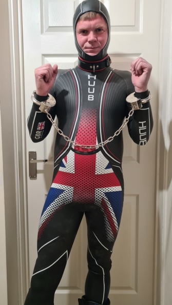 HUUB Brownlee Agilis wetsuit + Clejuso handcuffs