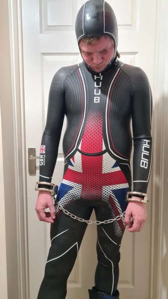 HUUB Brownlee Agilis wetsuit + Clejuso handcuffs