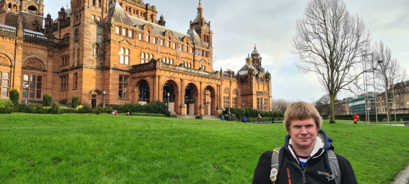 Outside the Kelvingrove Art Gallery and Museum