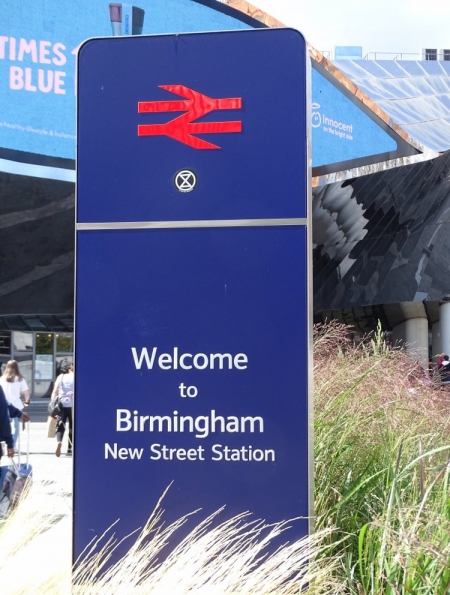 Birmingham New Street railway station