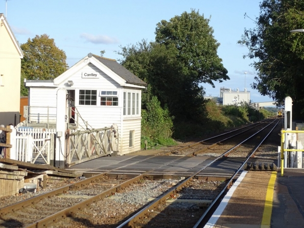 Cantley railway station