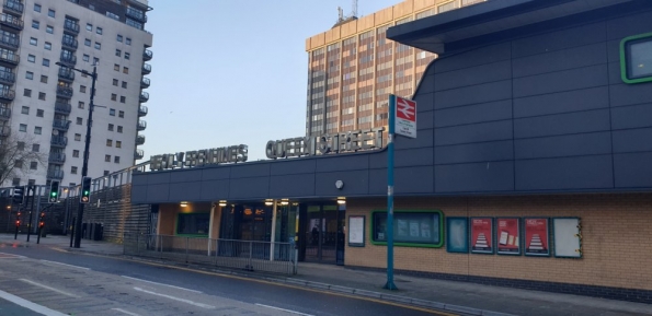 Cardiff Queen Street railway station