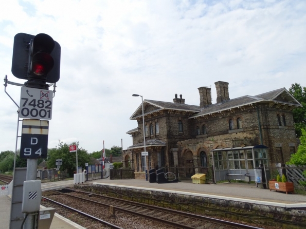 Collingham railway station