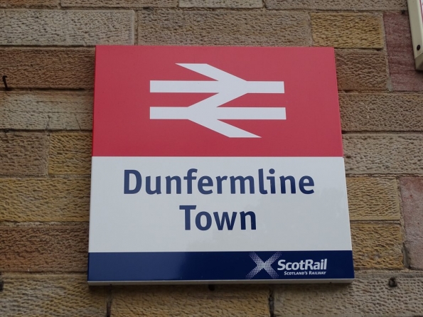 Dunfermline Town railway station