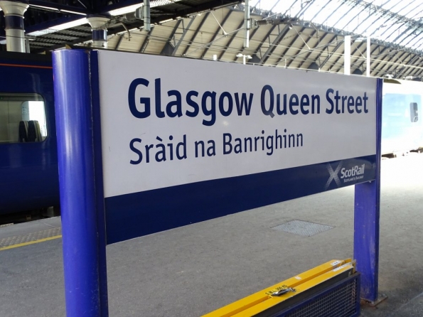 Glasgow Queen Street railway station