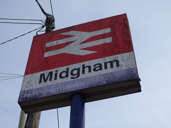 Midgham railway station