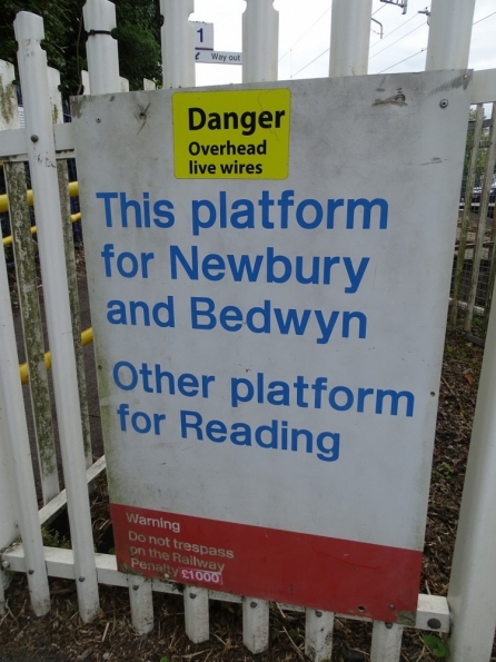 Midgham railway station
