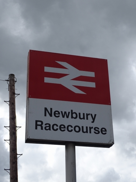 Newbury Racecourse railway station