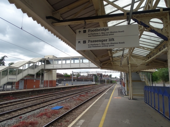 Newbury railway station