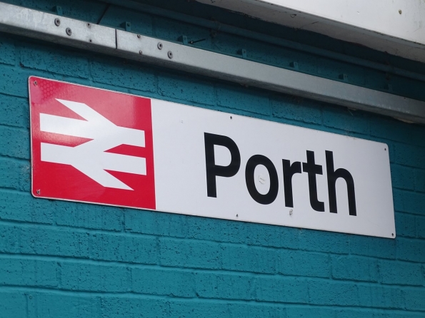 Porth railway station