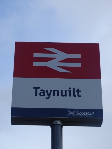 Taynuilt railway station