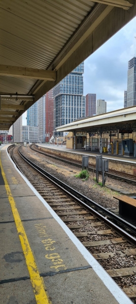 Vauxhall railway station