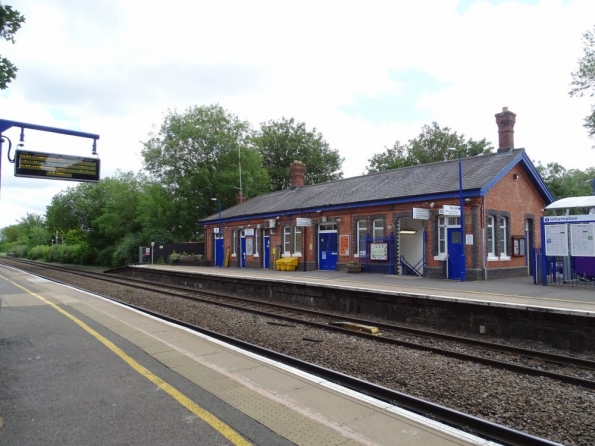 Warwick railway station