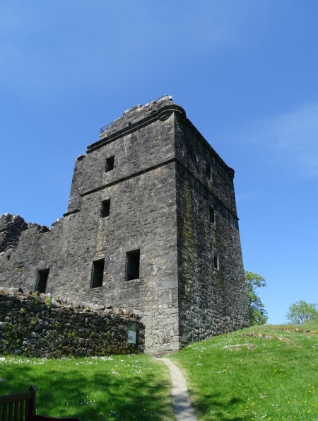 Carnasserie Castle