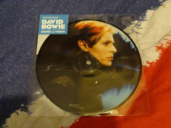 Sound And Vision: Picture Disc, by David Bowie